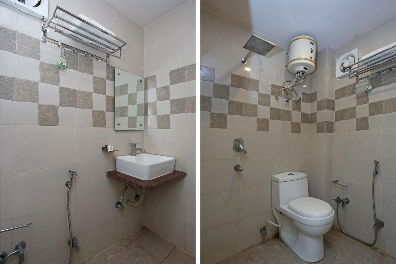 Oyo9233克里希纳勋爵小屋酒店 新德里 外观 照片