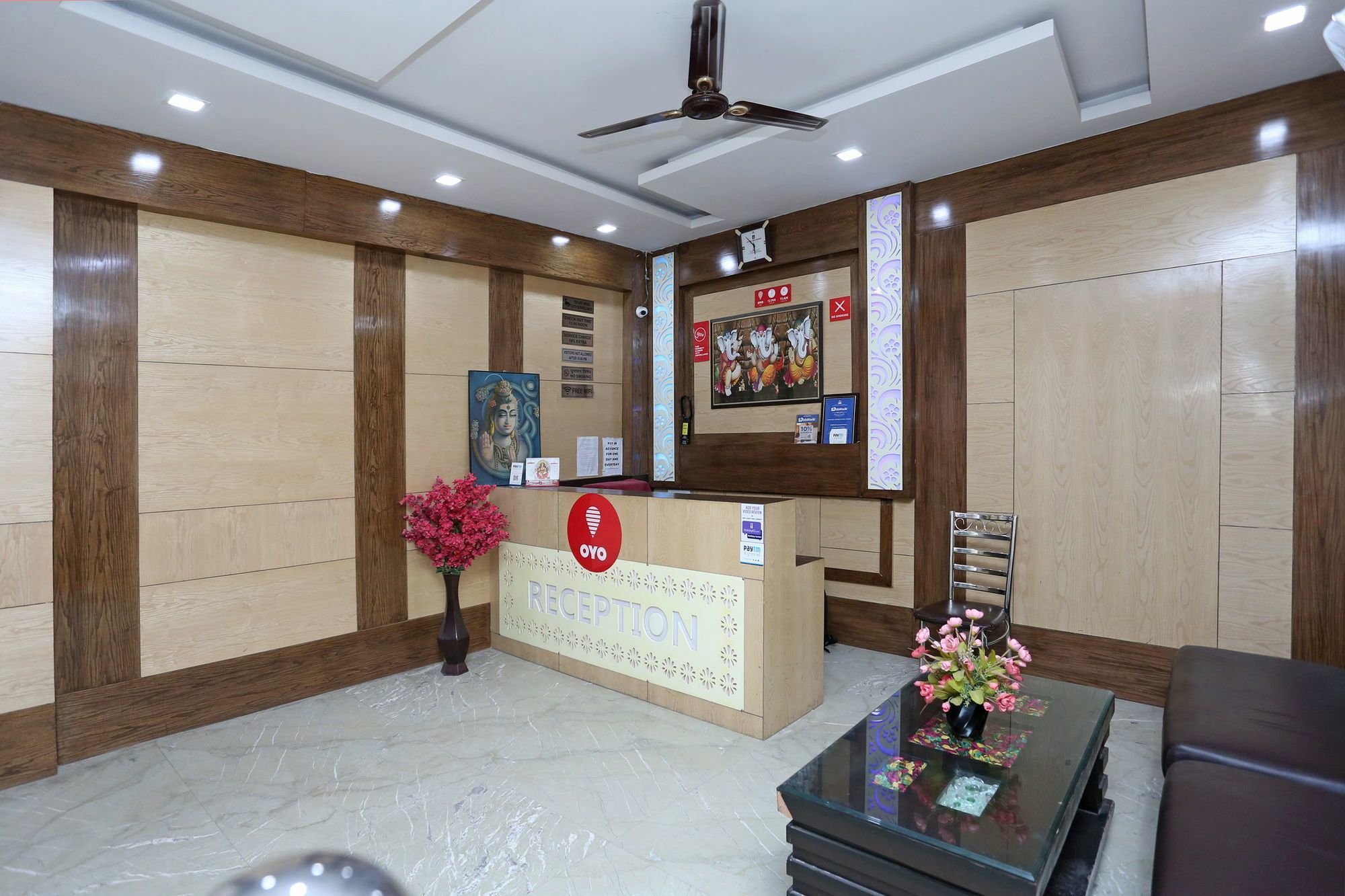 Oyo9233克里希纳勋爵小屋酒店 新德里 外观 照片