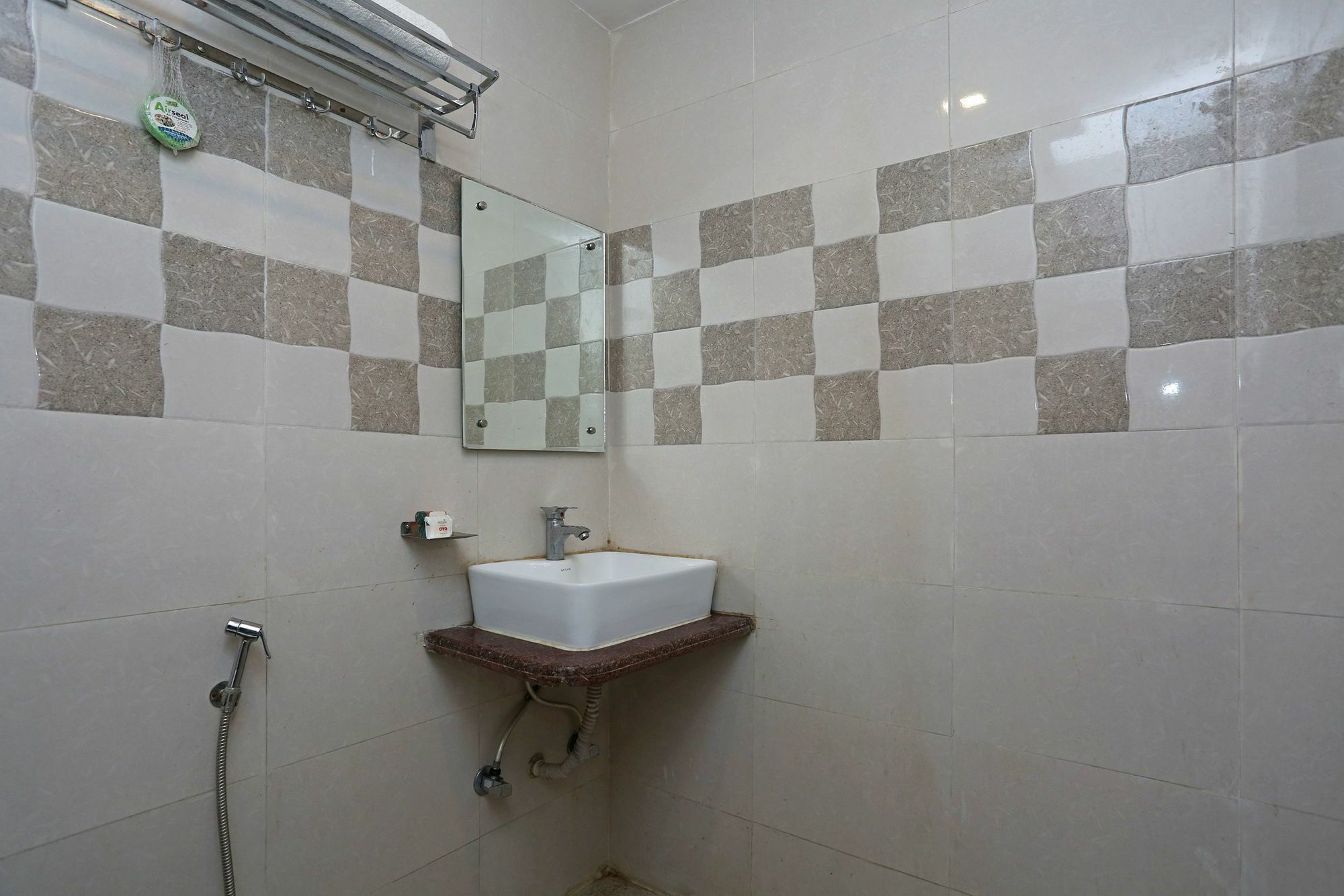 Oyo9233克里希纳勋爵小屋酒店 新德里 外观 照片