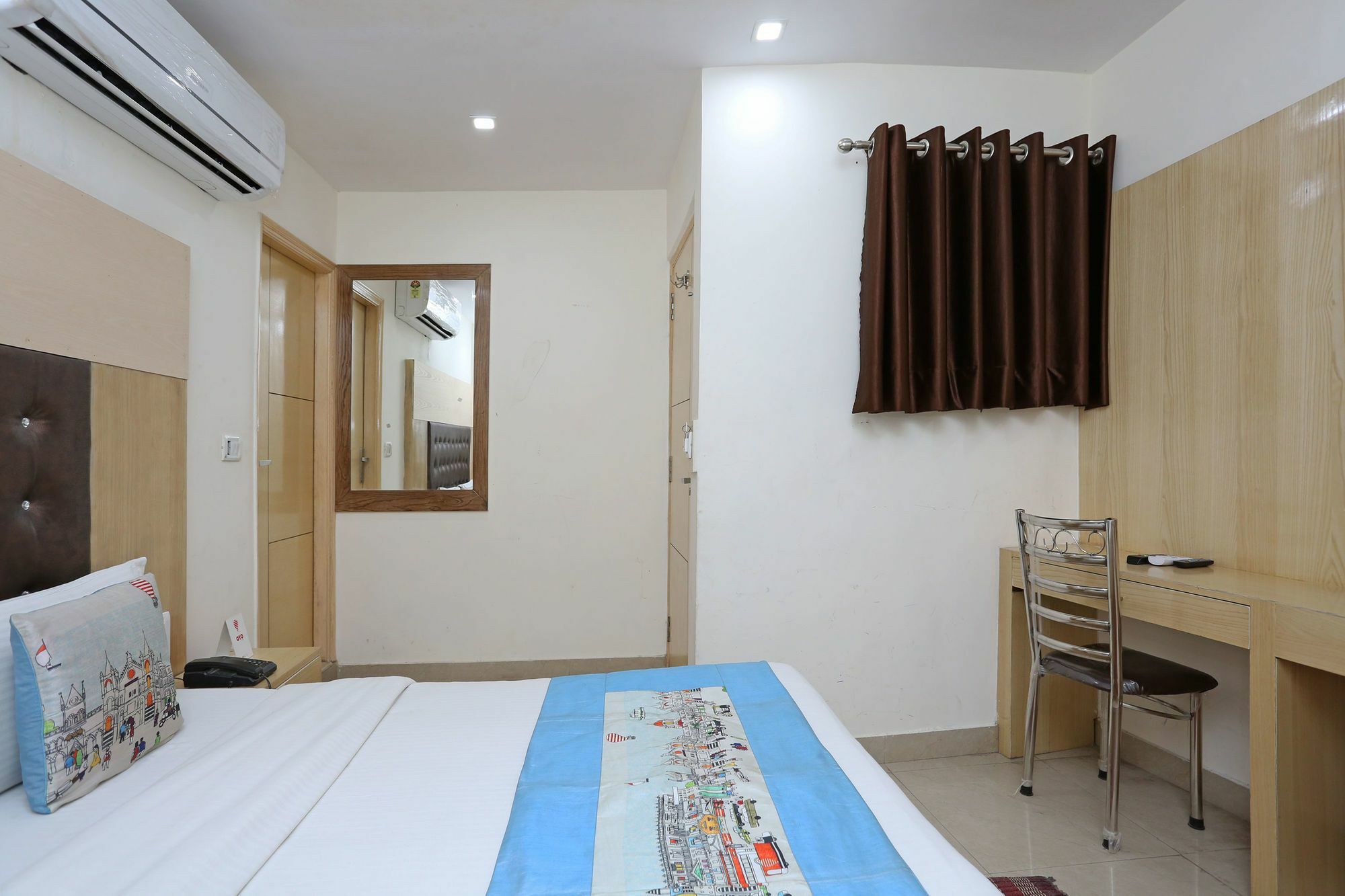 Oyo9233克里希纳勋爵小屋酒店 新德里 外观 照片
